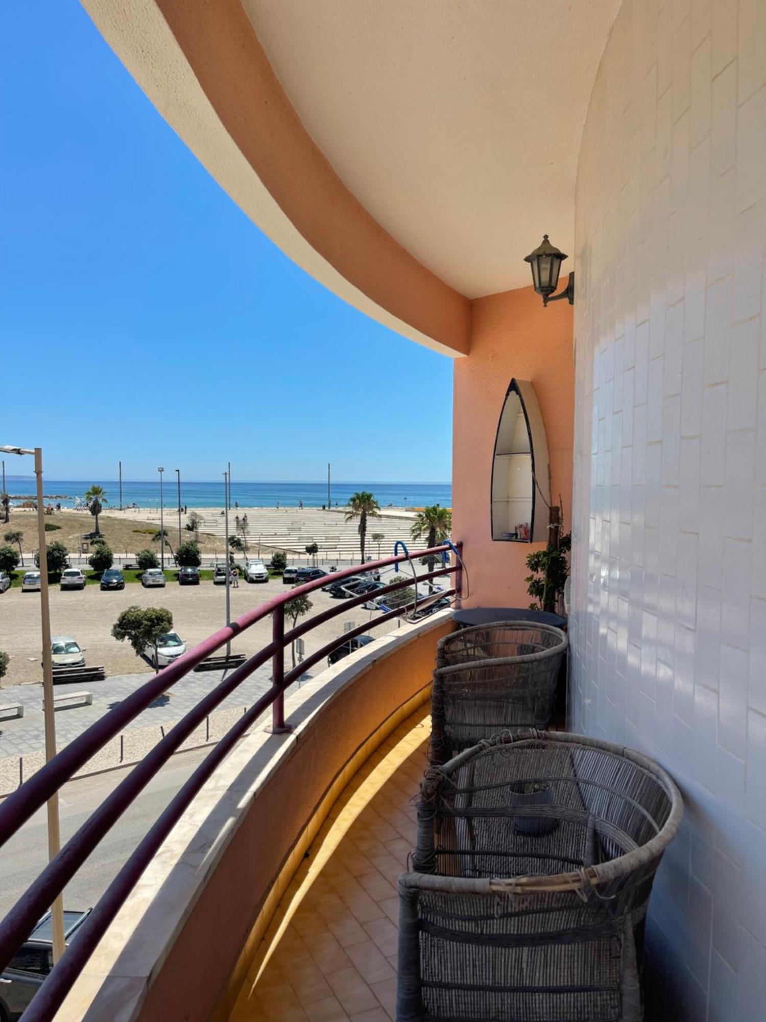 Appartamento Apartamento Vista Praia E Mar- Costa Da Caparica Esterno foto